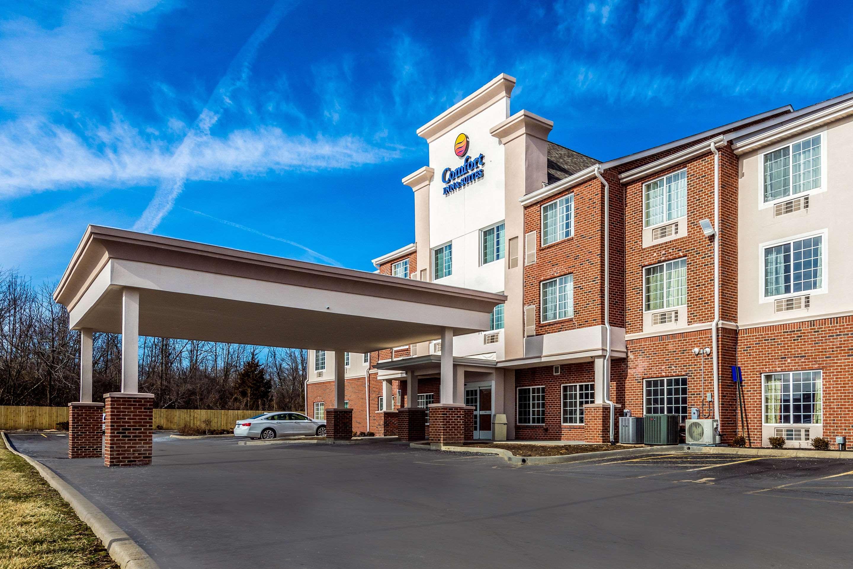 Comfort Inn & Suites Dayton North Екстериор снимка